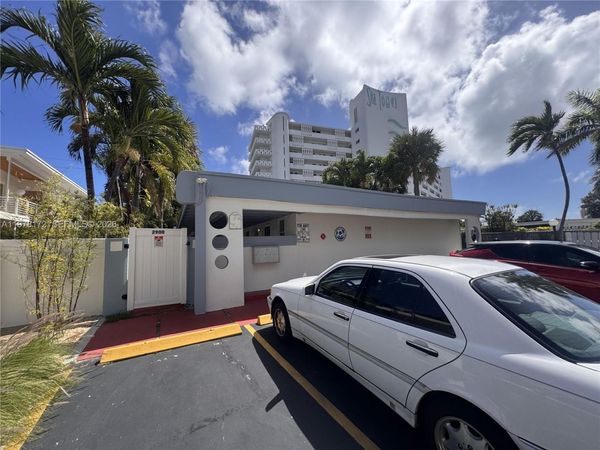 2900 N Ocean Blvd , Unit 2, Fort Lauderdale, FL 33308