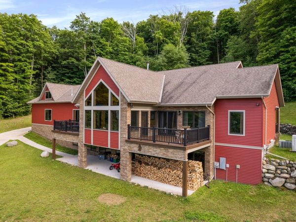 125 W Lakeview Road, Levering, MI 49755