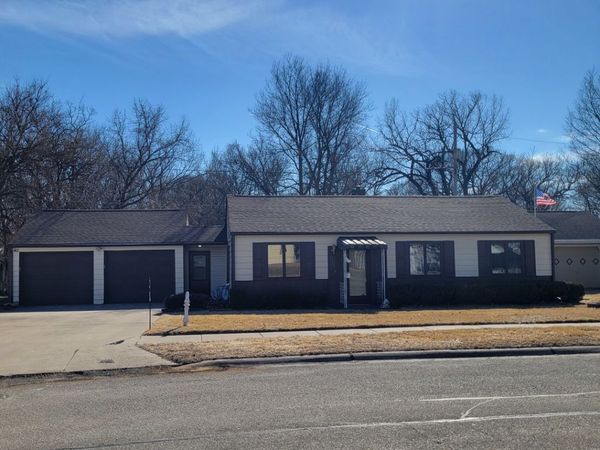 3618 15th Avenue Court , Moline, IL 61265