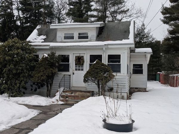 112 Old Bridge Street, Pelham, NH 03076