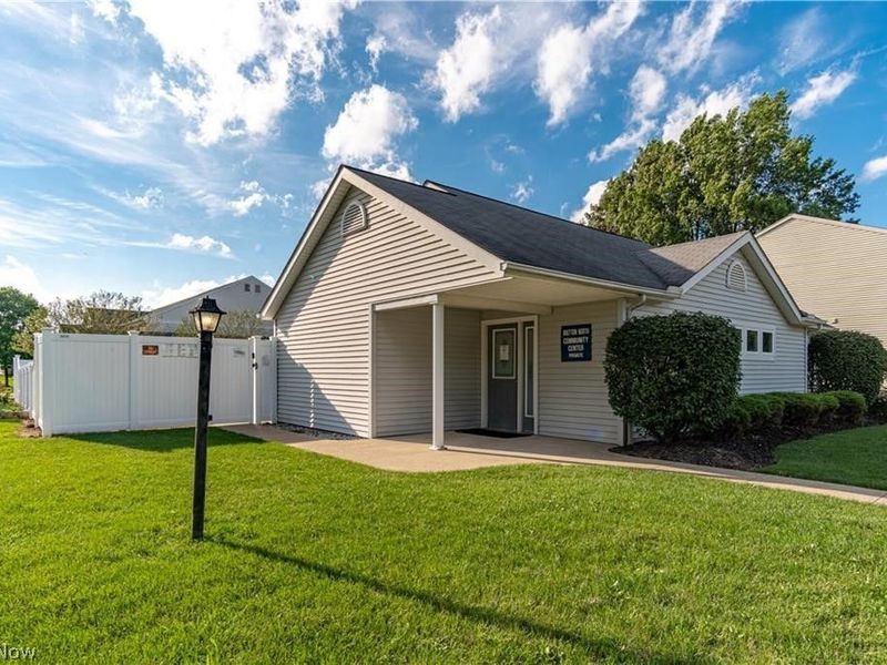 8010 Amberly Circle NW, North Canton, OH 44720 Photo 27