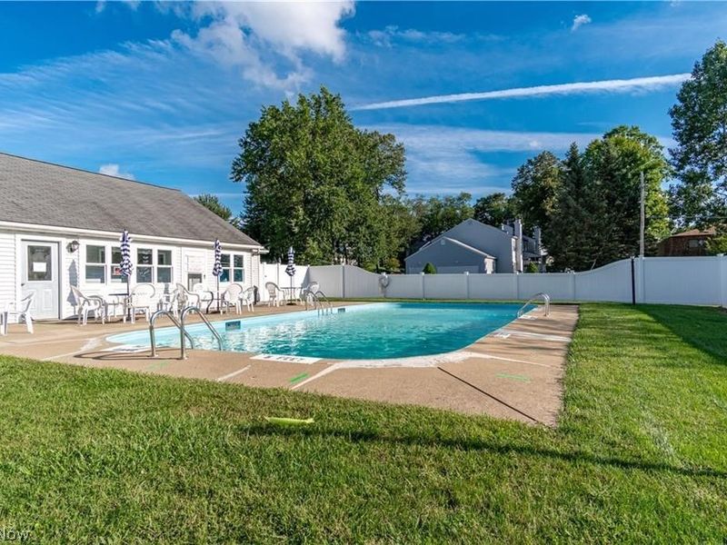 8010 Amberly Circle NW, North Canton, OH 44720 Photo 28