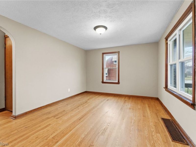 959 9th Street NE, Massillon, OH 44646 Photo 12