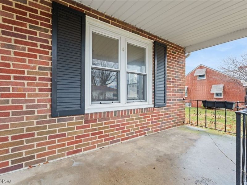 959 9th Street NE, Massillon, OH 44646 Photo 3