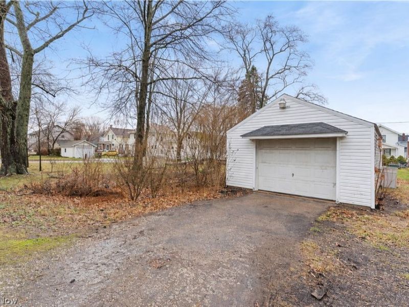 959 9th Street NE, Massillon, OH 44646 Photo 30