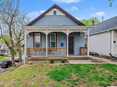 2336 S 10 Street, Omaha, NE 68108