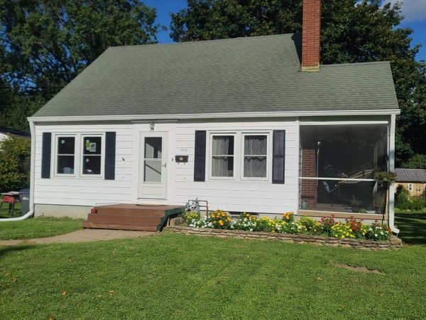 2218 S 3rd Street, Burlington, IA 52601