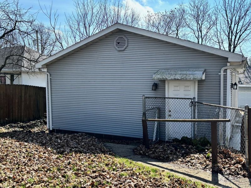 119 E Mccreight Avenue, Springfield, OH 45504 Photo 8