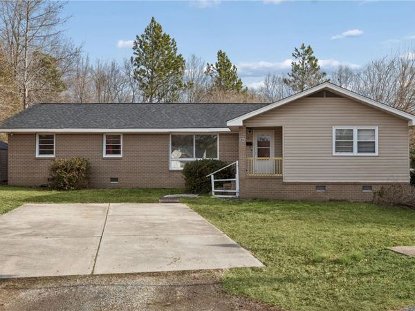 594 Taliaferro Road , Yorktown, VA 23690