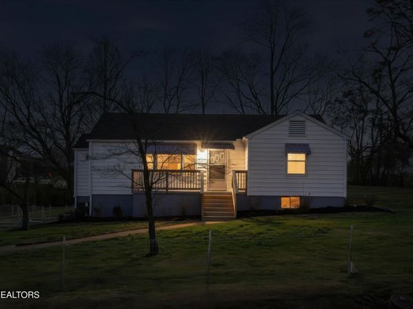 1106 Bradshaw Garden Drive, Knoxville, TN 37912