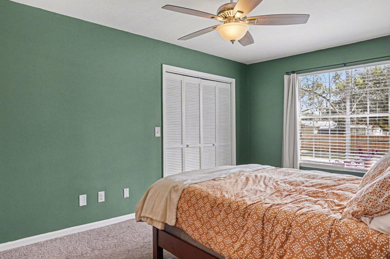 406 Crestview Drive Photo 12