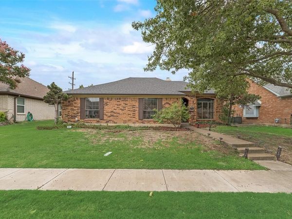 1670 Crosshaven Drive, Lewisville, TX 75077