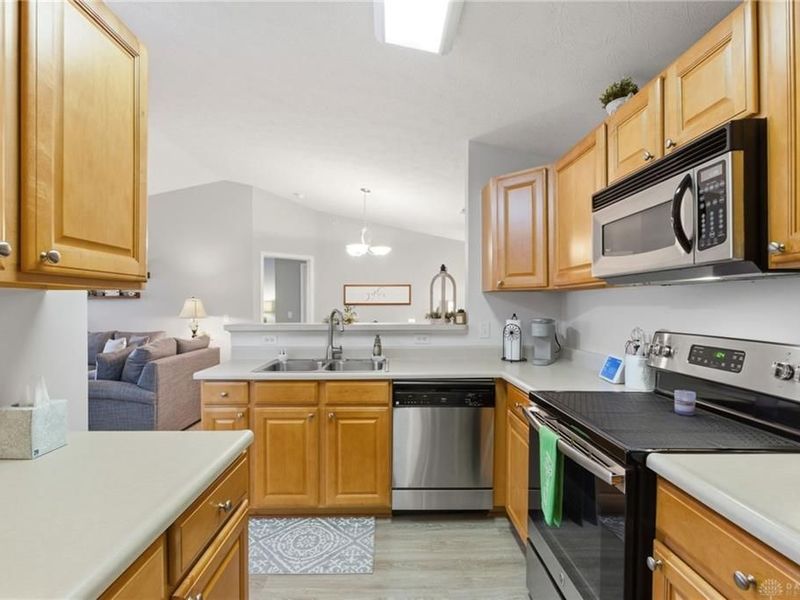 3091 Westminster Drive, Unit 205, Beavercreek, OH 45431 Photo 14