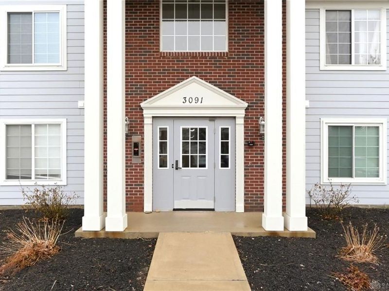3091 Westminster Drive, Unit 205, Beavercreek, OH 45431 Photo 3