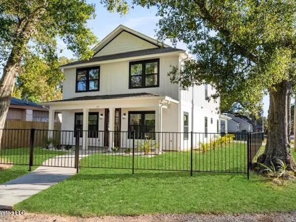 435 3rd Street, Gulfport, MS 39501