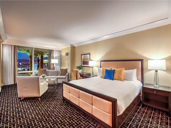 2000 Fashion Show Drive, Unit 1616, Las Vegas, NV 89109