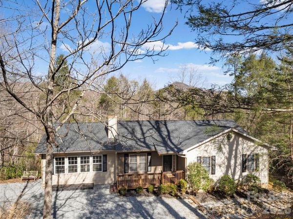 137 Weaver Court , Lake Lure, NC 28746