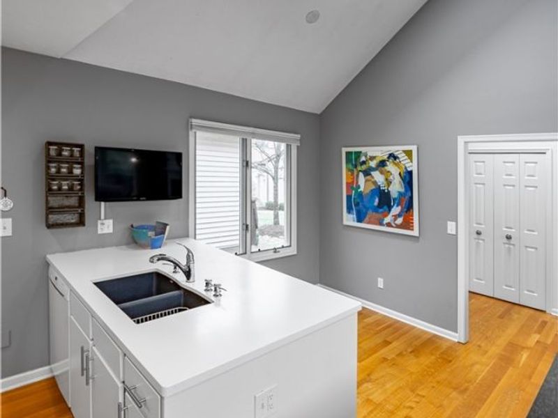 632 Blue Spruce Trail, Chagrin Falls, OH 44023 Photo 12