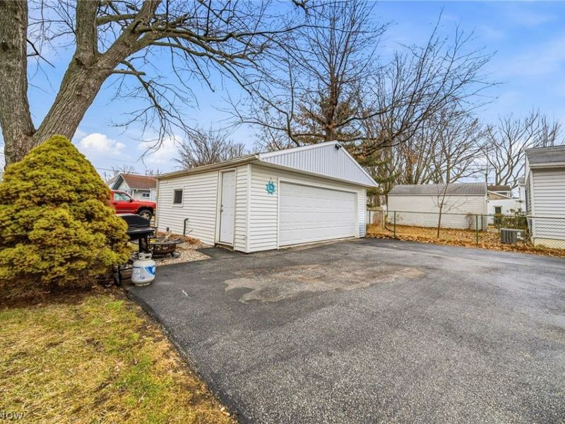 1223 E 354th Street, Eastlake, OH 44095 Photo 24