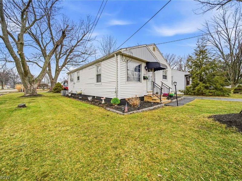 1223 E 354th Street, Eastlake, OH 44095 Photo 3