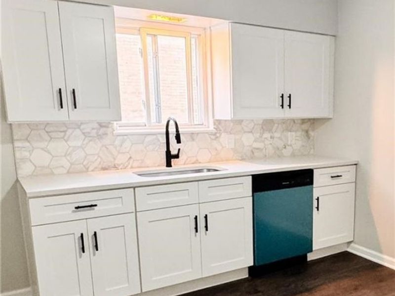 2907 Snow Road, Unit up, Parma, OH 44134 Photo 5