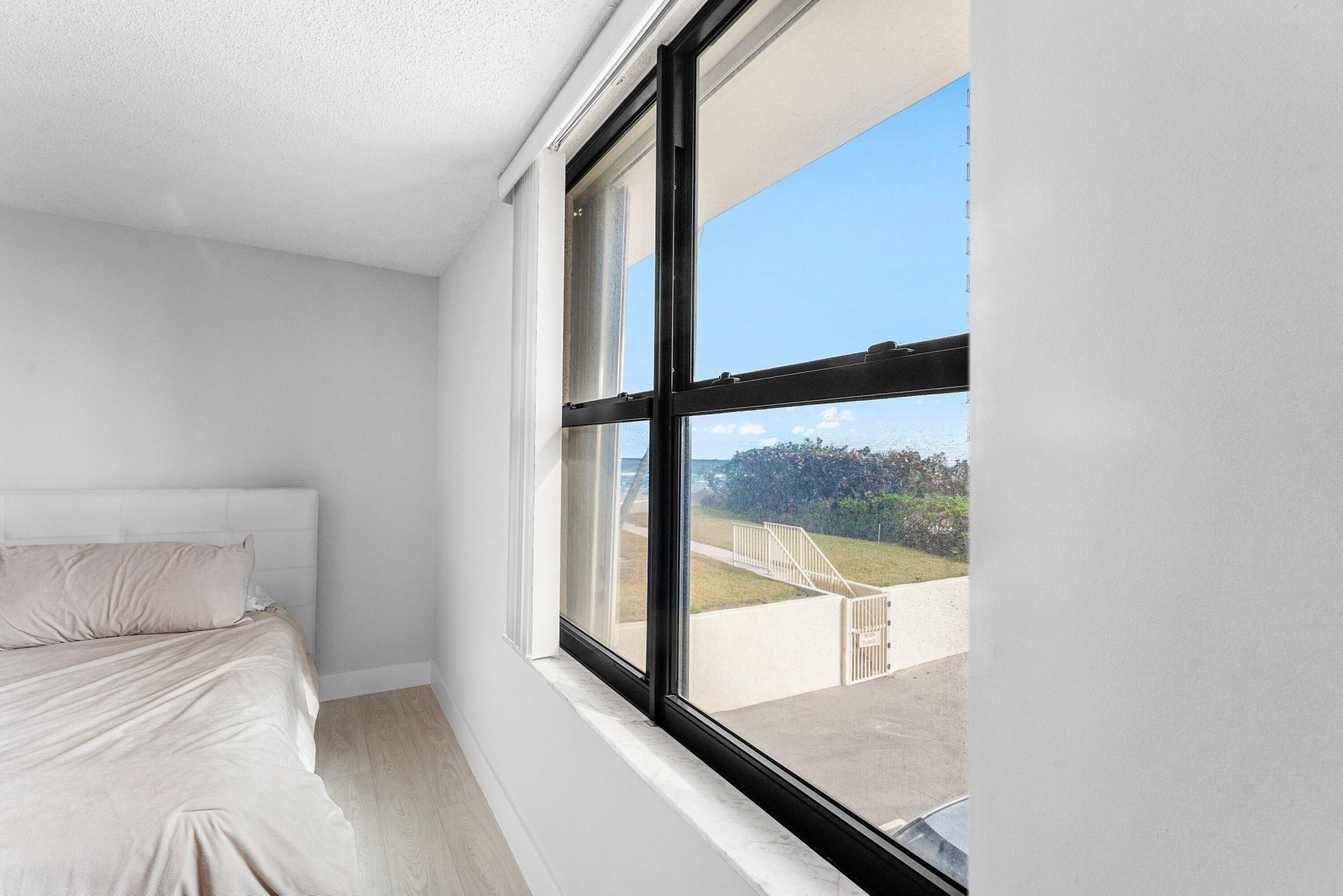 5480 N Ocean Drive, Unit A1c, Singer Island, FL 33404 Photo