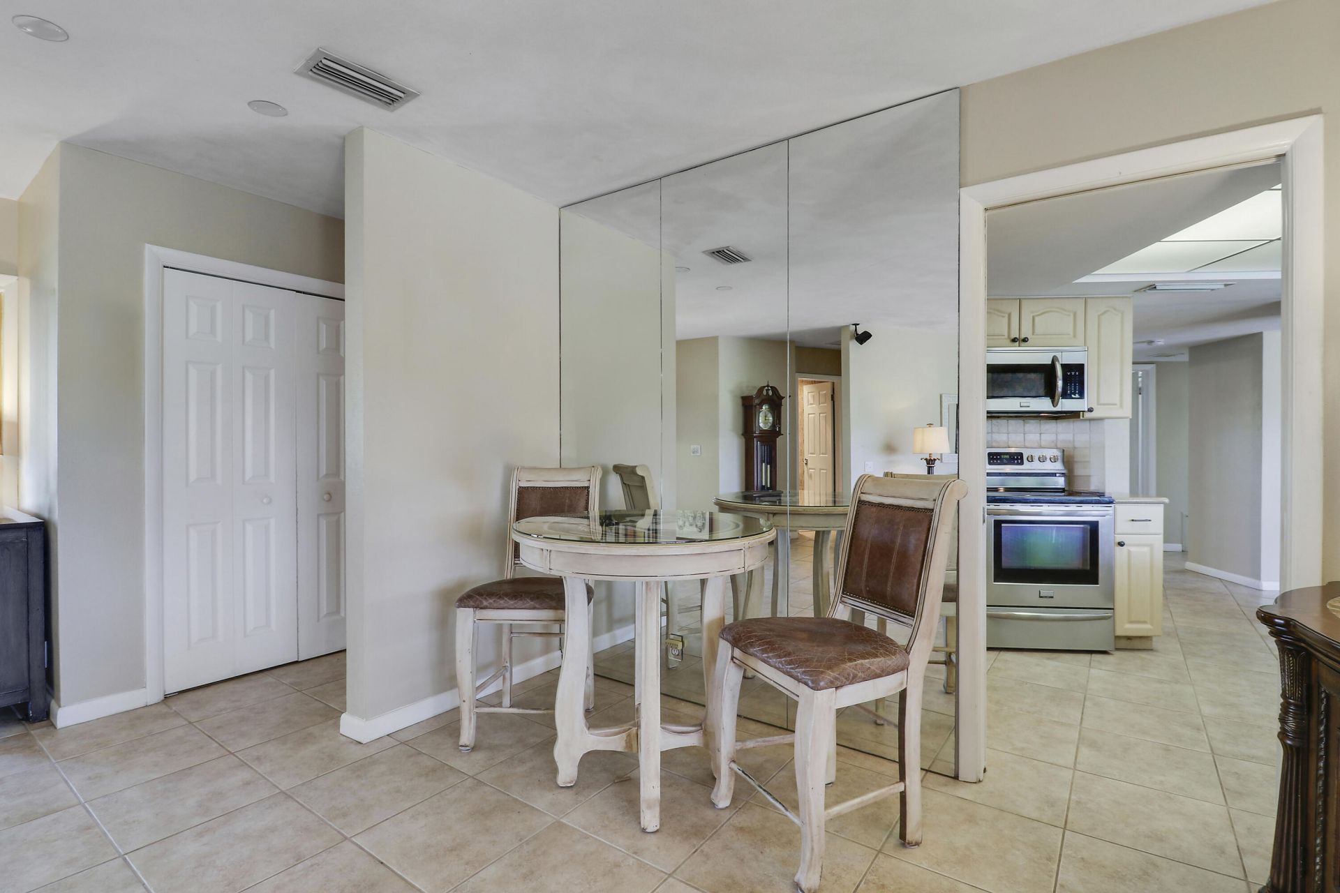 856 Country Club Drive, North Palm Beach, FL 33408 Photo