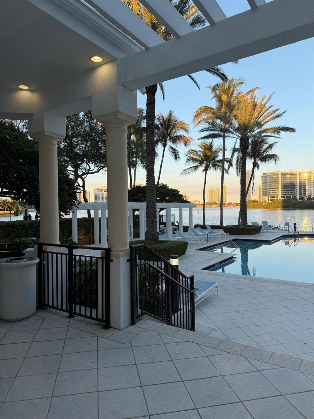 3225 NE 184th Street, Unit 10303, Aventura, FL 33160 Photo