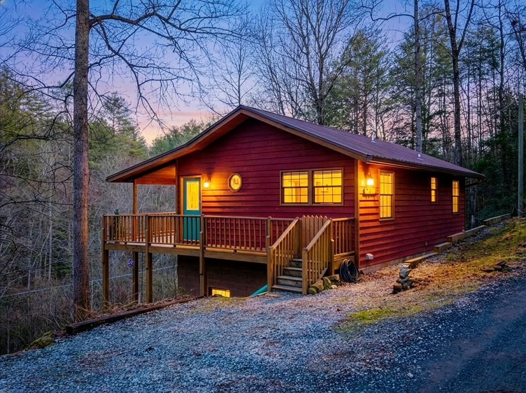 608 Hilltop Lane, Murphy, NC 28906 Main Photo