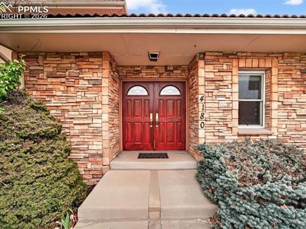 4180 S Monaco Parkway, Denver, CO 80237