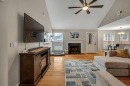 725 Bunkhouse Drive photo 4