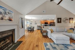 725 Bunkhouse Drive photo 4