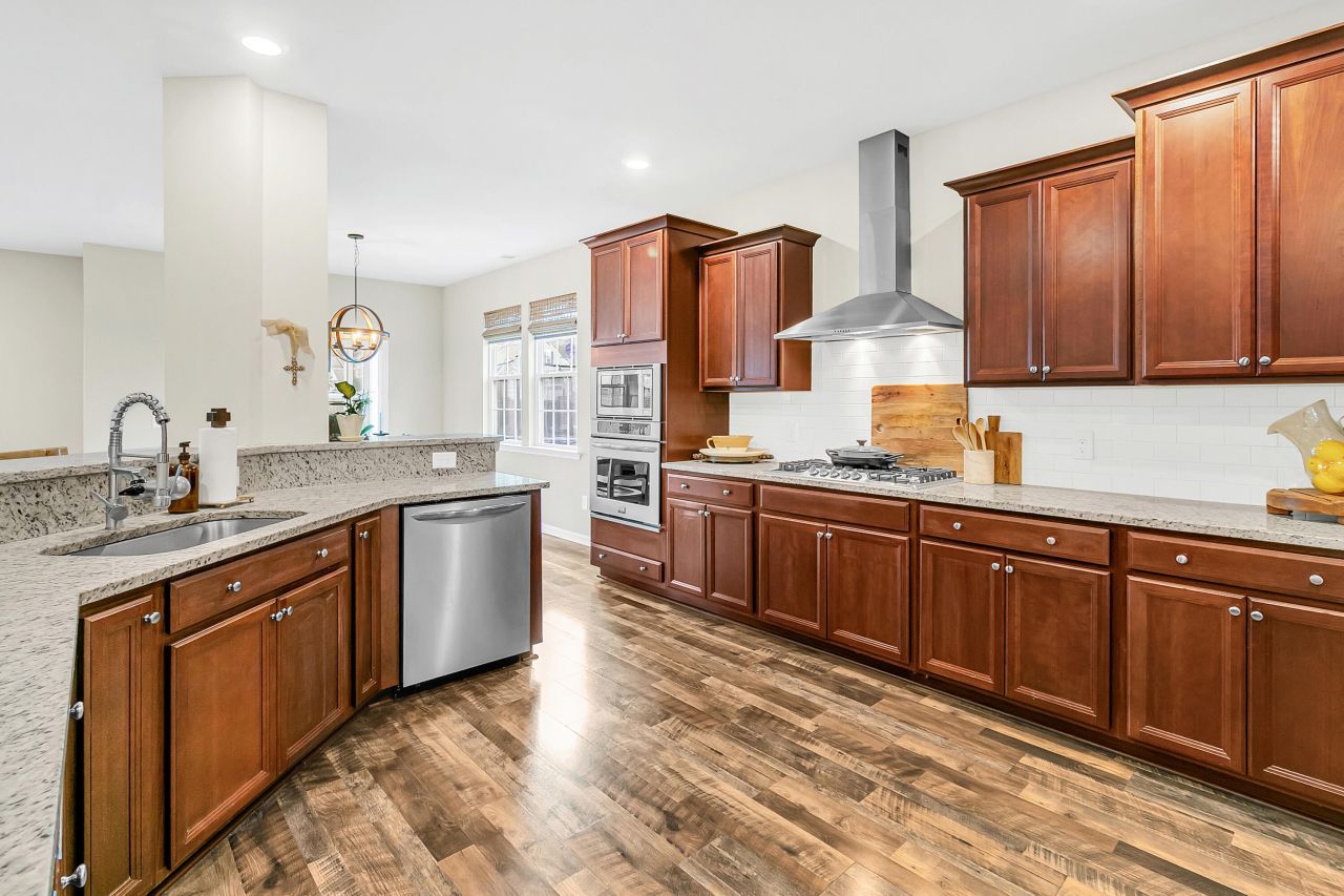 9920 Winged Elm Street Photo 11