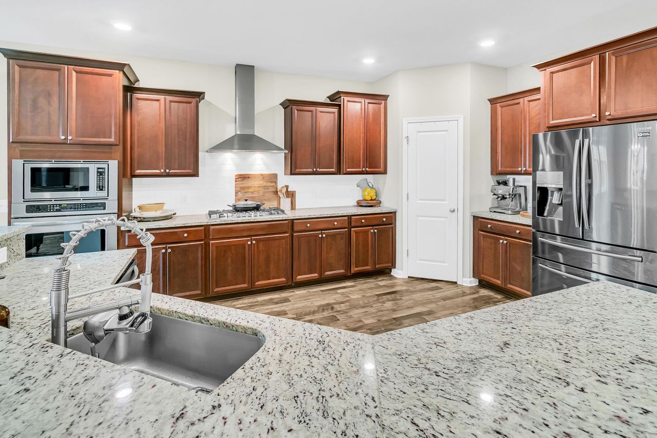 9920 Winged Elm Street Photo 13