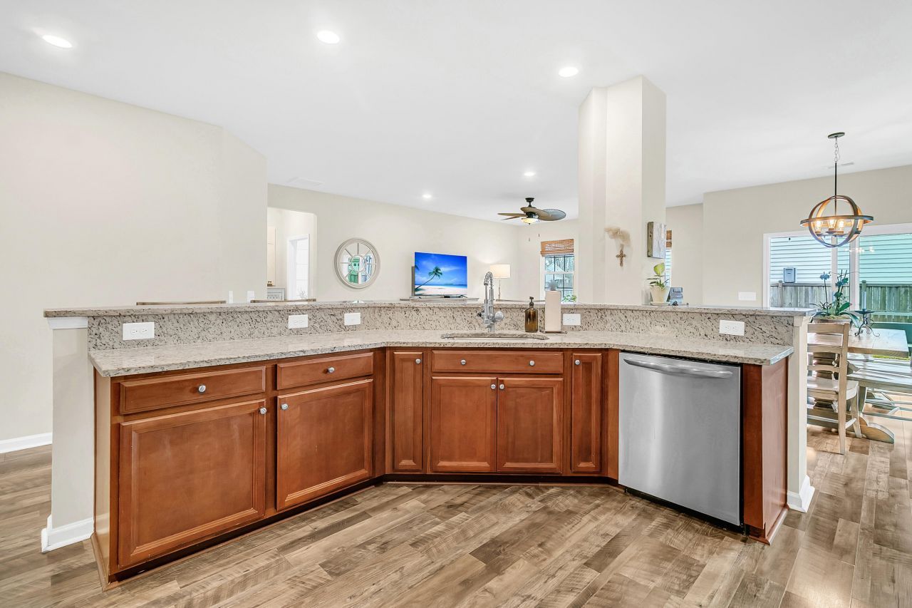 9920 Winged Elm Street Photo 14