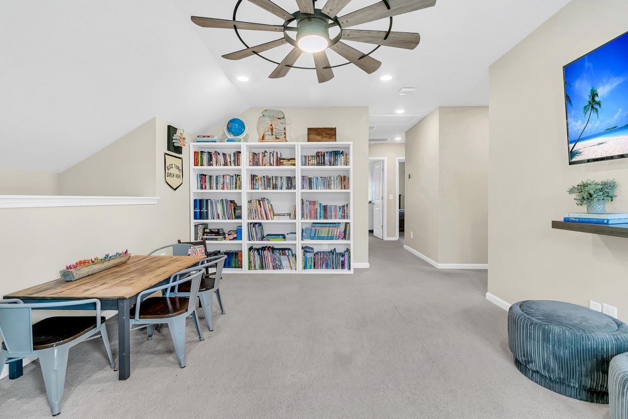 9920 Winged Elm Street Photo 28