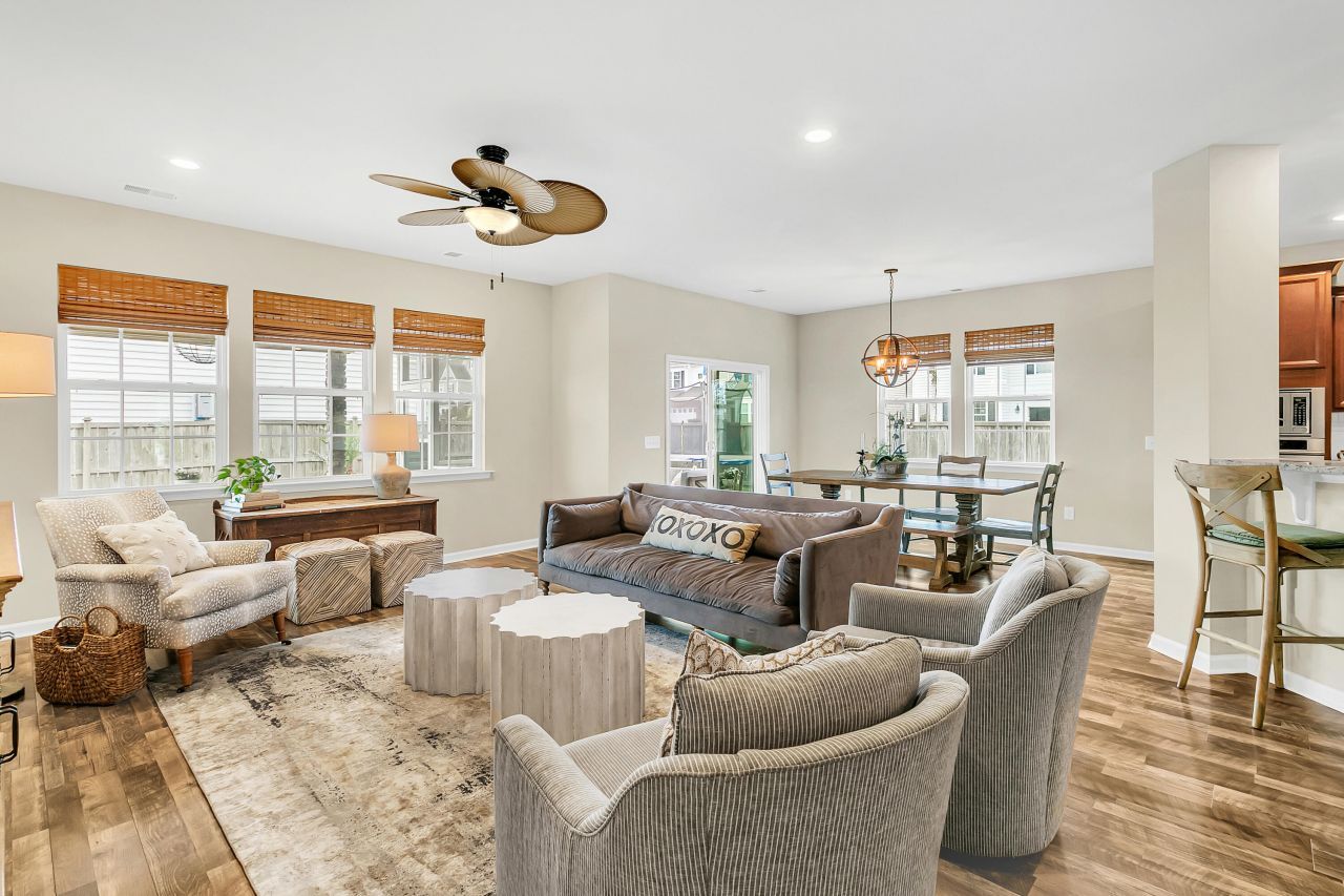 9920 Winged Elm Street Photo 7