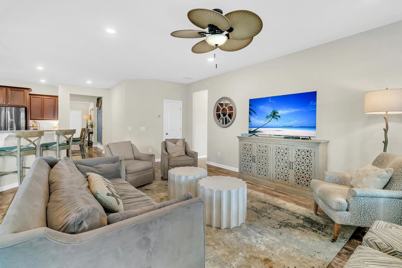 9920 Winged Elm Street Photo 9