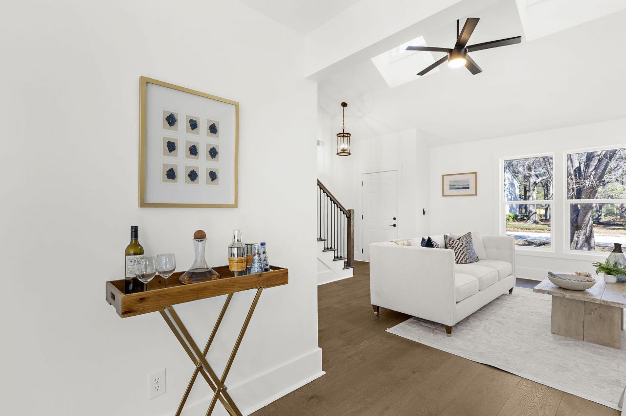 1483 Diamond Boulevard Photo 14