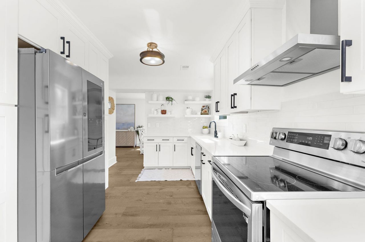 1483 Diamond Boulevard Photo 17