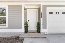 1483 Diamond Boulevard photo 4