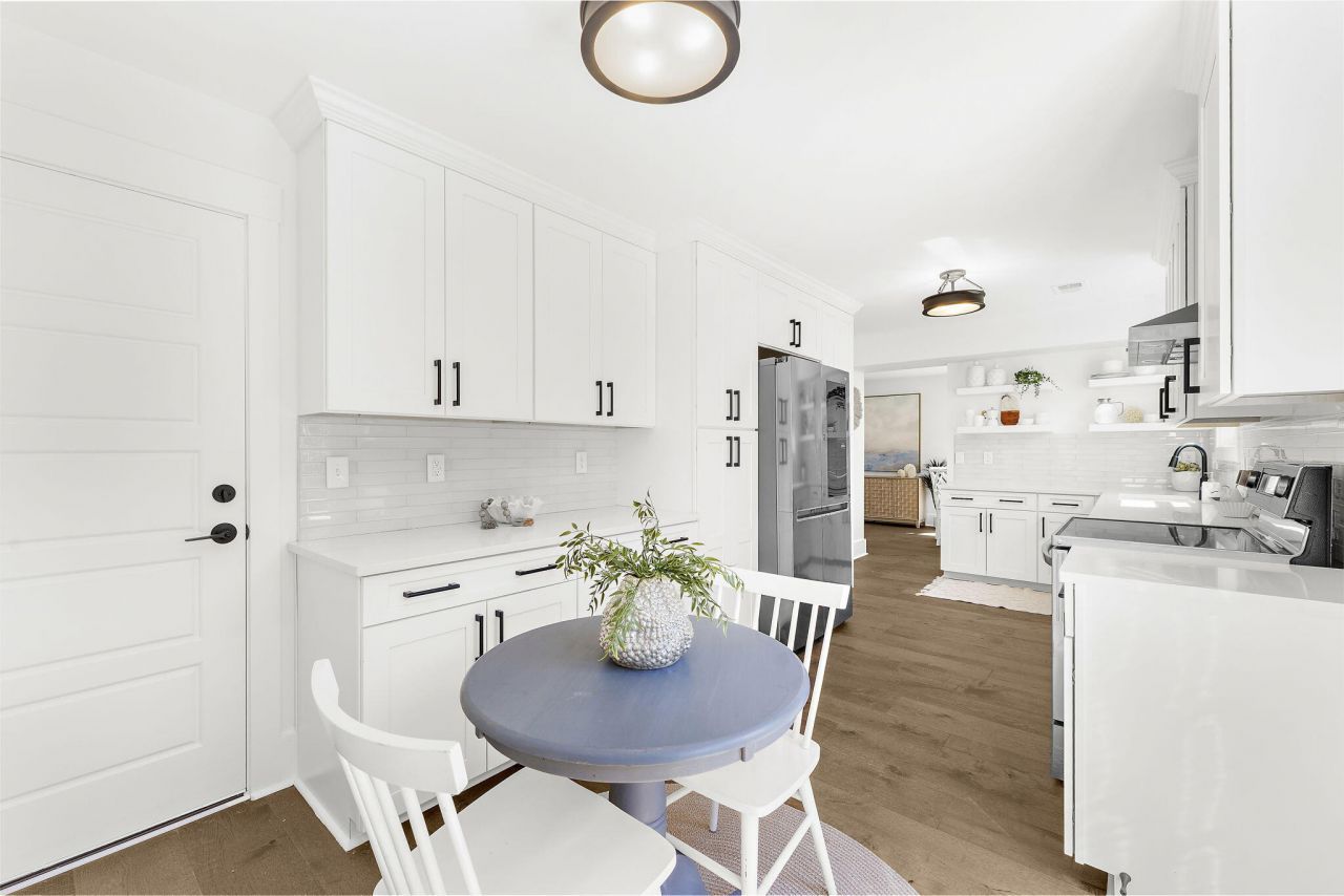 1483 Diamond Boulevard Photo 21