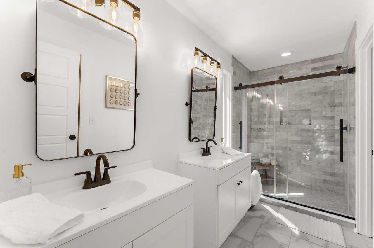 1483 Diamond Boulevard Photo 30