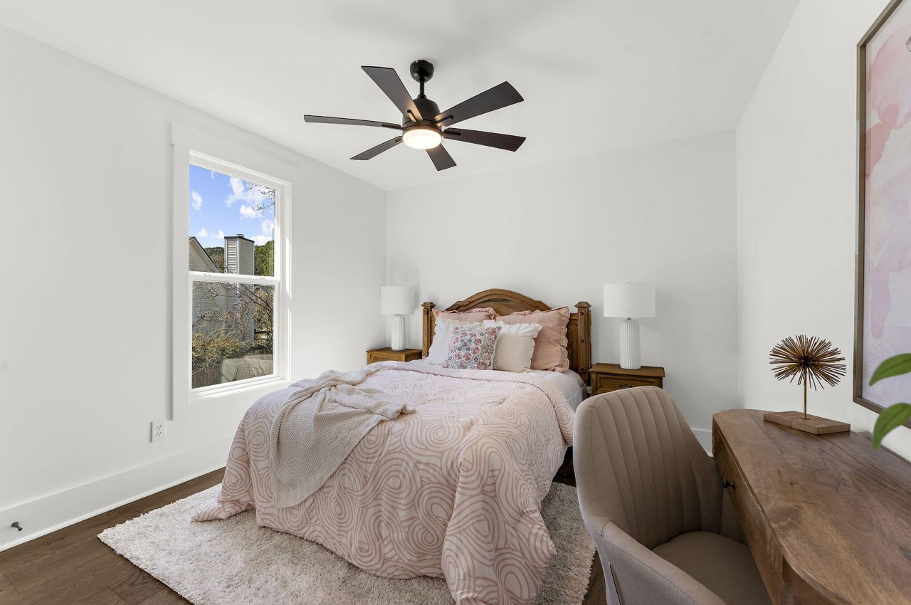 1483 Diamond Boulevard Photo 35