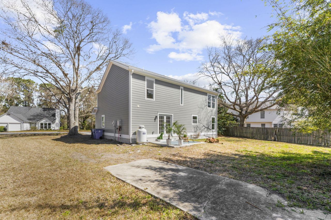 1483 Diamond Boulevard Photo 45