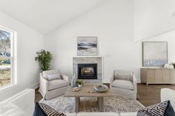 1483 Diamond Boulevard photo 4