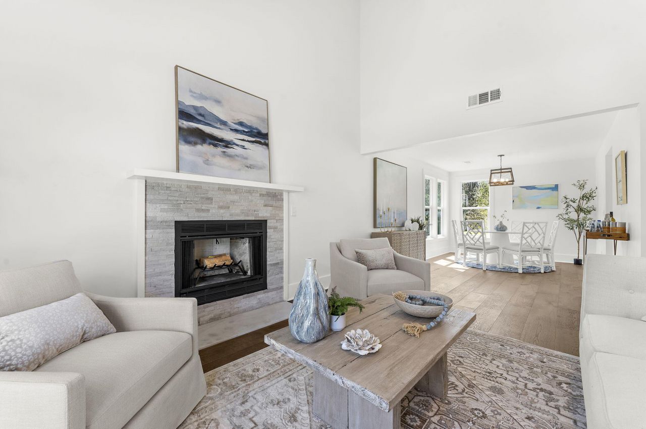 1483 Diamond Boulevard Photo 7