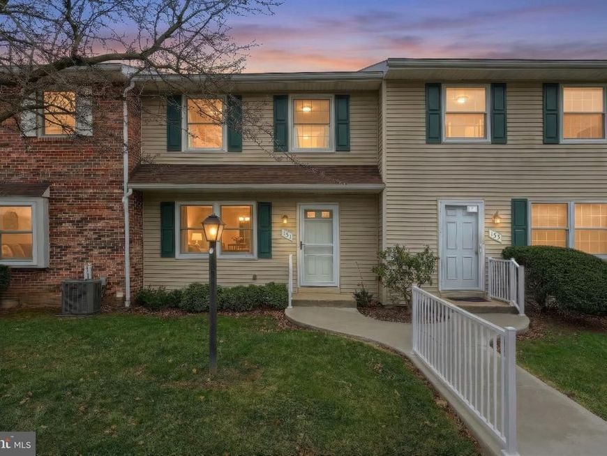 151 Fox Run Drive, York, PA 17403 Main Photo