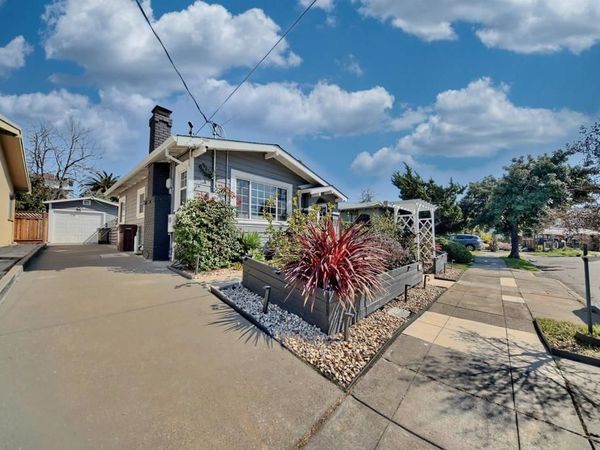 5706 5706 Brookdale Ave , Oakland, CA 94605