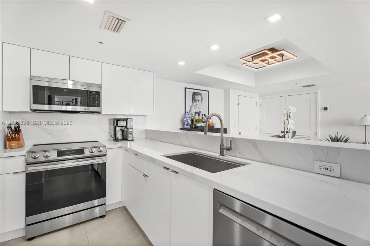 650 West Ave , Unit 2303, Miami Beach, FL 33139 Photo